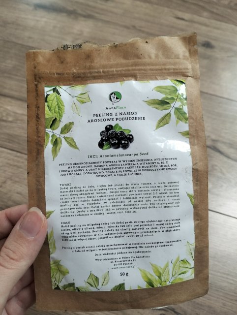 Anna Flora Peeling do twarzy i ciała, Z nasion, Aroniowe Pobudzenie
