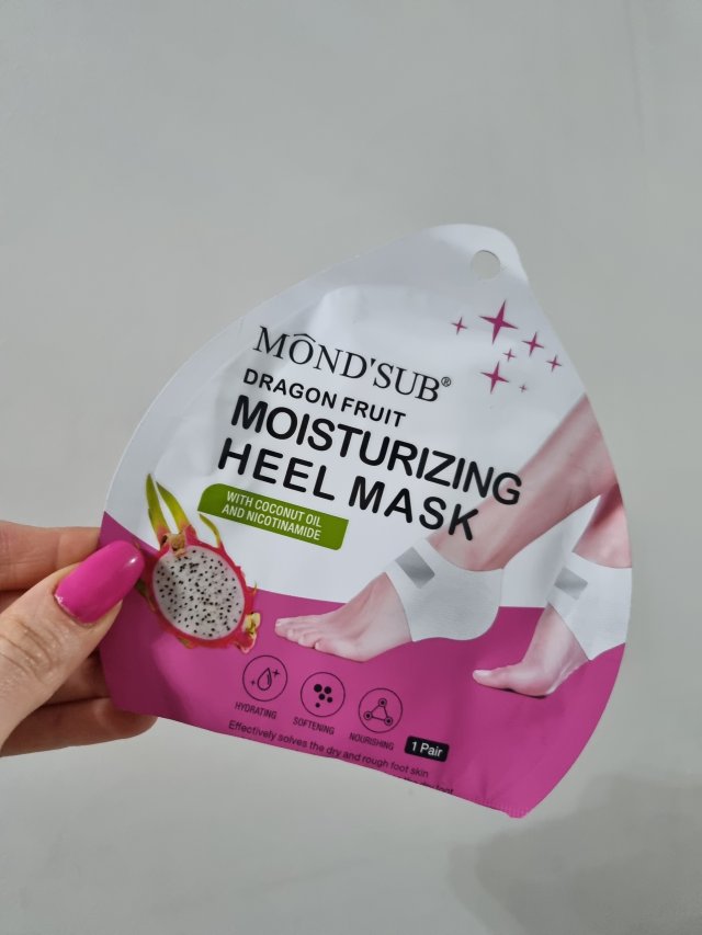 akcja denkowanie! grudzień - kosmetyki w świątecznych opakowaniach i świątecznych kolorach 🎄❄️⛄🎀🎁🎅