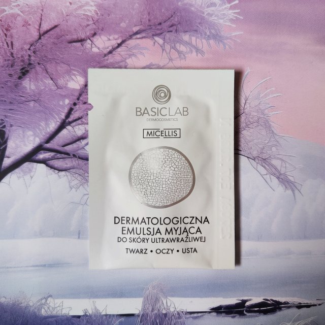 BasicLab Dermocosmetics Micellis, Emulsja myjąca do twarzy, Dermatologiczna, Do skóry ultrawrażliwej