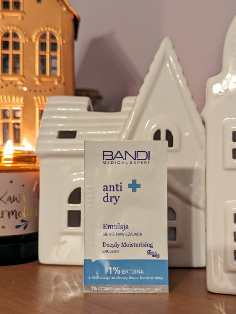 Bandi Anti Dry +, Emulsja silnie nawilżająca