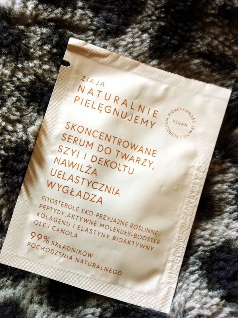 Ziaja Naturalnie Pielęgnujemy, Serum do twarzy, szyi i dekoltu, Skoncentrowane, Nawilża, uelastycznia, wygładza