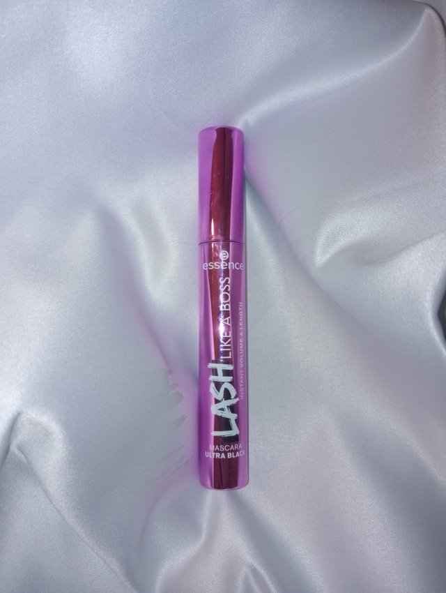 Essence Lash Like A Boss, Tusz do rzęs, Instant Volume & Length Mascara, Ultra Black