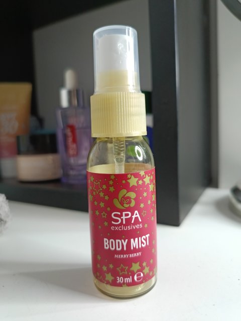 akcja denkowanie! grudzień - kosmetyki w świątecznych opakowaniach i świątecznych kolorach 🎄❄️⛄🎀🎁🎅