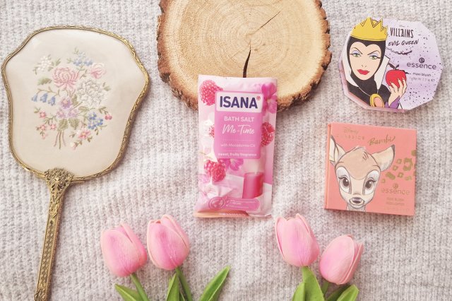 Isana Sól do kąpieli, Me-Time, Zapach malin i olejku macadamia