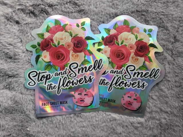 Maxbrands Marketing B.V. Face Sheet Mask, Maseczka do twarzy w płacie, Stop and Smell the Flowers