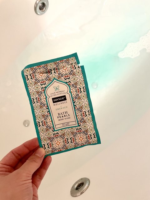 Perełki do kąpieli o zapachu mięty sence 