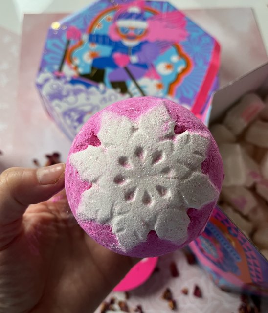 akcja denkowanie! grudzień - kosmetyki w świątecznych opakowaniach i świątecznych kolorach 🎄❄️⛄🎀🎁🎅