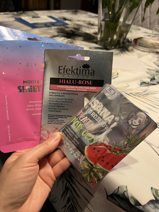 akcja denkowanie! grudzień - kosmetyki w świątecznych opakowaniach i świątecznych kolorach 🎄❄️⛄🎀🎁🎅