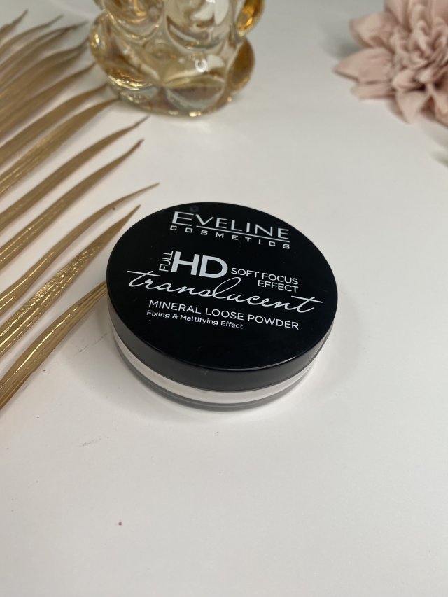 HD transparent loose powder , puder matujący Eveline 