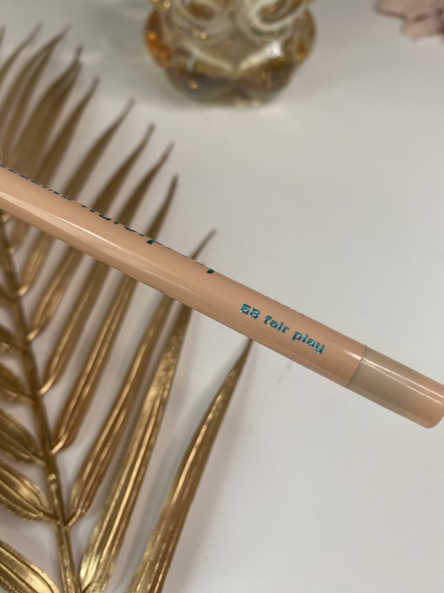 Cielista kredka do oczu od Bourjour