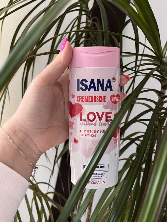 Isana żel pod prysznic Love without Limits 