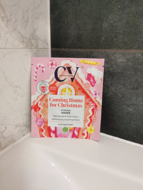 akcja denkowanie! grudzień - kosmetyki w świątecznych opakowaniach i świątecznych kolorach 🎄❄️⛄🎀🎁🎅