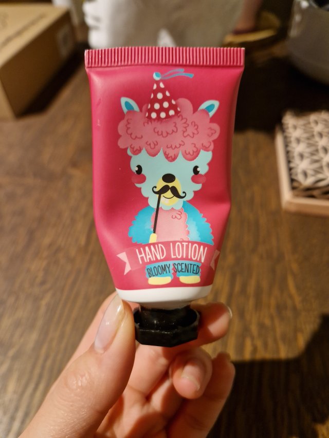 akcja denkowanie! grudzień - kosmetyki w świątecznych opakowaniach i świątecznych kolorach 🎄❄️⛄🎀🎁🎅