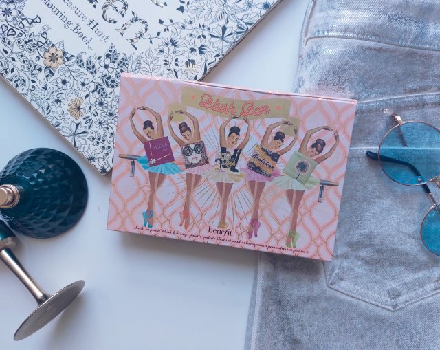 BeneFit Paleta różów i bronzerów, Blush Bar