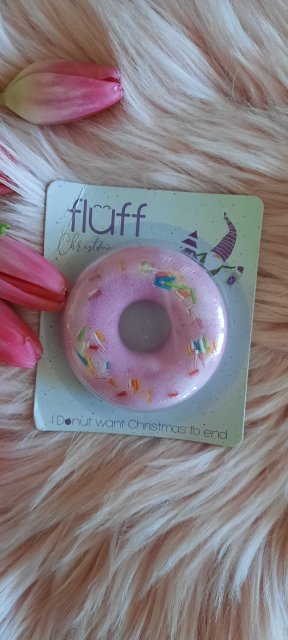 Fluff Christmas, Donut do kąpieli, O zapachu borówki, I Donut want Christmas to end 