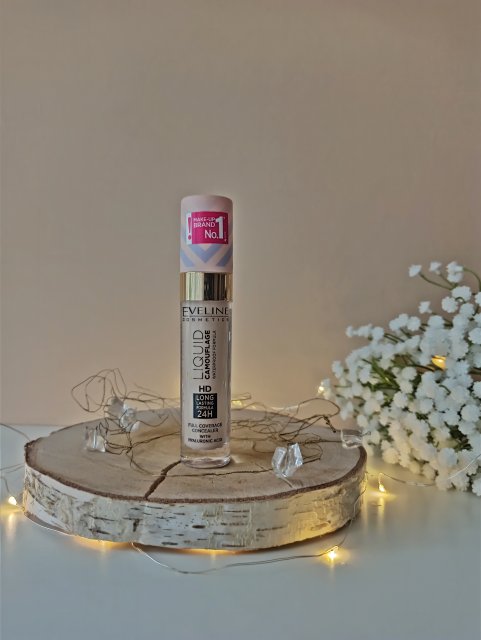 Eveline Liquid Camouflage, Kamuflaż do twarzy, 04 Light Almond