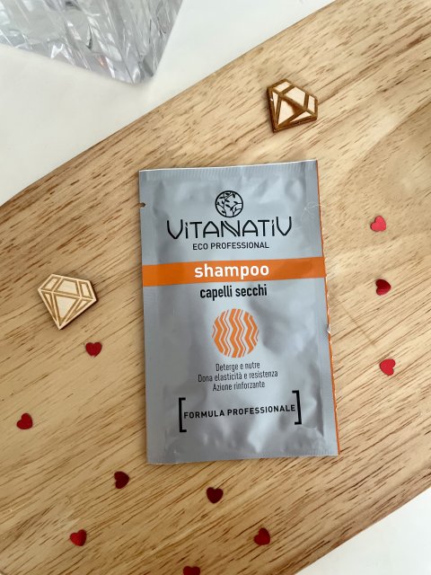 Szampon do włosów suchych Vitanativ
