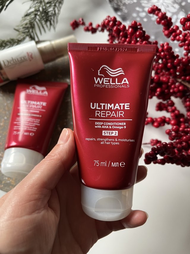 Wella Ultimate Repair Step 2, Odżywka głęboko regenerująca do włosów zniszczonych i osłabionych