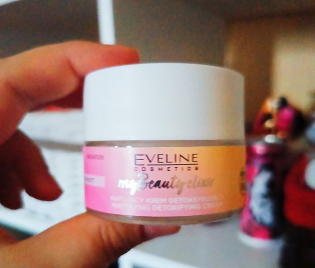 Denkowanie część druga :) Grudzień, kosmetyki w świątecznych opakowaniach lub w świątecznych kolorach: czerwonym, zielonym i złotym 