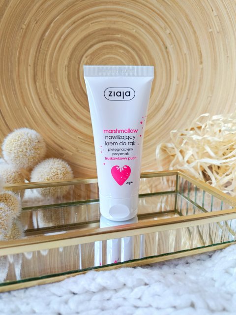 Ziaja Pielęgnacyjny Przysmak, Marshmallow, Krem do rąk, Truskawkowy puch