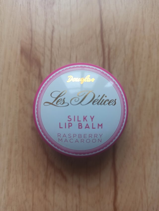 Denkowanie część druga :) Grudzień, kosmetyki w świątecznych opakowaniach lub w świątecznych kolorach: czerwonym, zielonym i złotym 