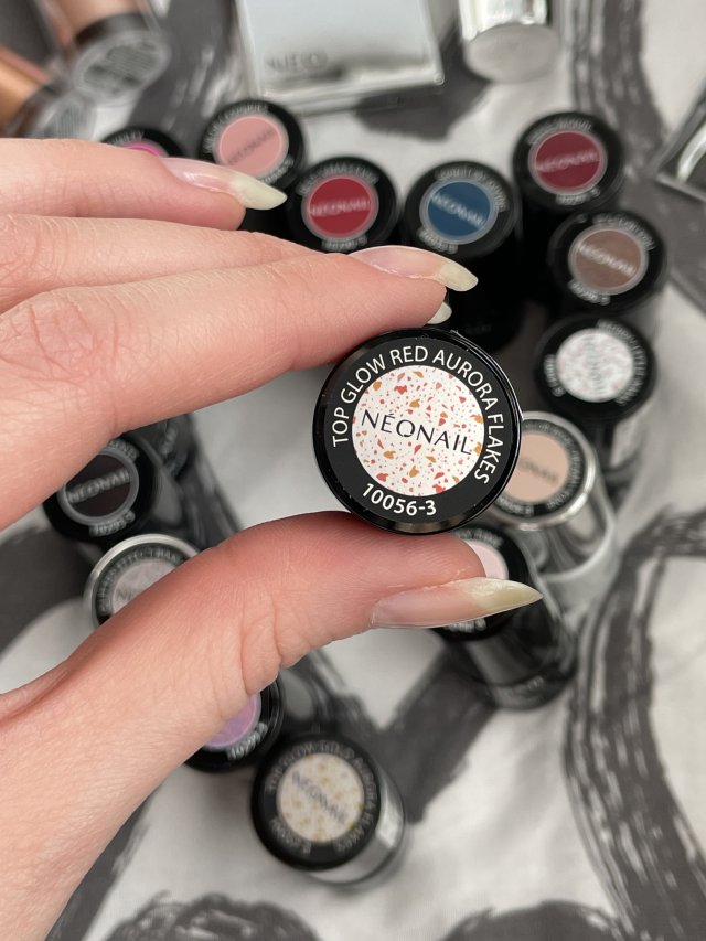 Neonail Lakier hybrydowy, 10056-3 Top Glow Red Aurora Flakes