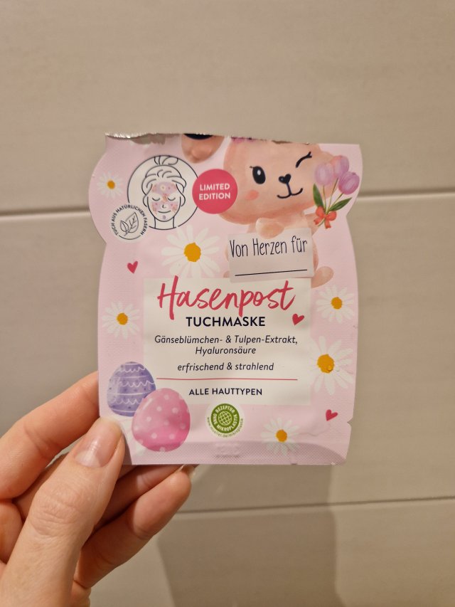 Denkowanie część druga :) Grudzień, kosmetyki w świątecznych opakowaniach lub w świątecznych kolorach: czerwonym, zielonym i złotym 