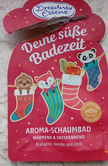Denkowanie część druga :) Grudzień, kosmetyki w świątecznych opakowaniach lub w świątecznych kolorach: czerwonym, zielonym i złotym 