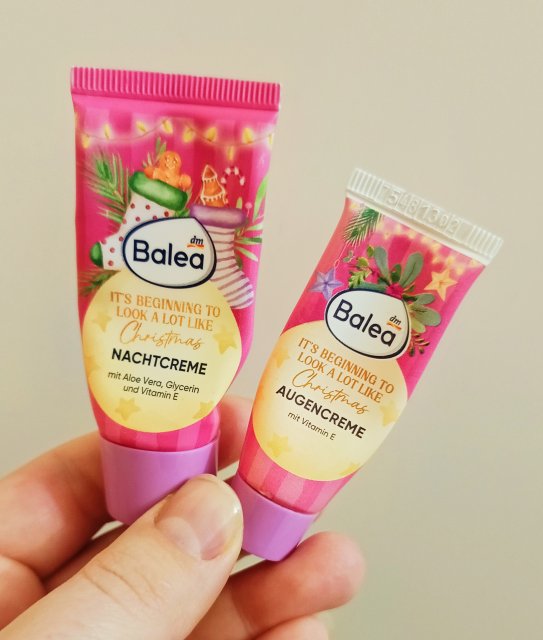 Denkowanie część druga :) Grudzień, kosmetyki w świątecznych opakowaniach lub w świątecznych kolorach: czerwonym, zielonym i złotym 