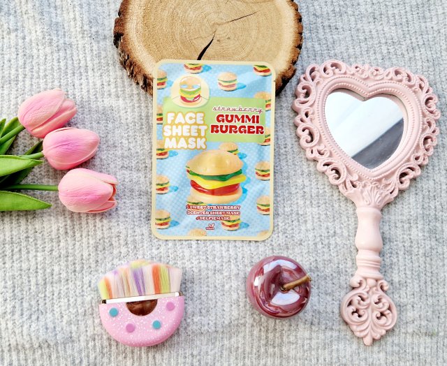 Maxbrands Marketing B.V. Face Sheet Mask, Maseczka do twarzy w płacie, Gummi Burger, Zapach truskawki