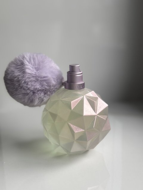 Woda perfumowana Ariana grande
