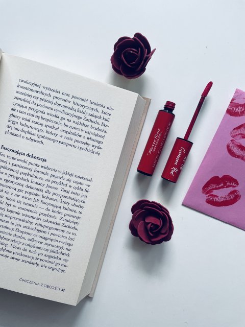 Pierre René Matte Fluid Lipstick, Pomadka do ust w płynie, nr 08 Crimson Red
