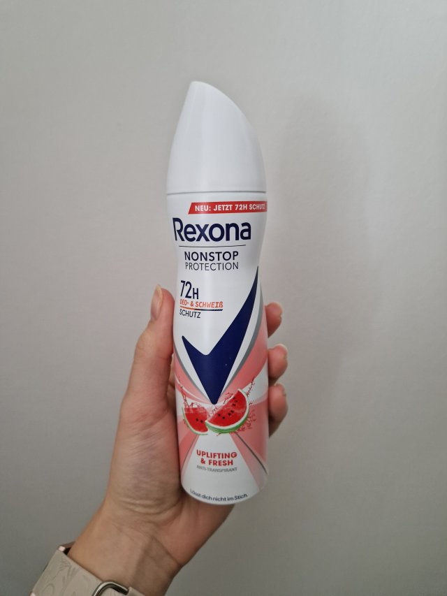 Denkowanie część druga :) Grudzień, kosmetyki w świątecznych opakowaniach lub w świątecznych kolorach: czerwonym, zielonym i złotym 