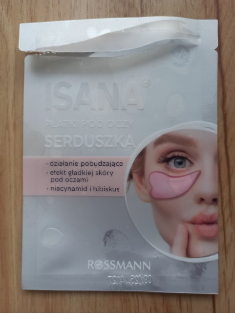 Denkowanie część druga :) Grudzień, kosmetyki w świątecznych opakowaniach lub w świątecznych kolorach: czerwonym, zielonym i złotym 