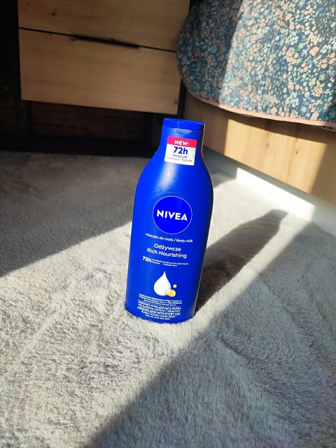 Nivea, Odżywcze mleczko do ciała 