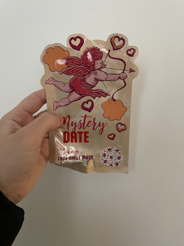 Denkowanie część druga :) Grudzień, kosmetyki w świątecznych opakowaniach lub w świątecznych kolorach: czerwonym, zielonym i złotym 