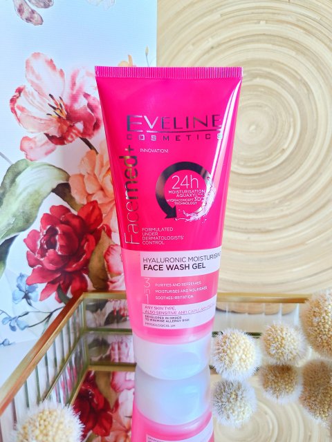 Eveline Facemed +, Żel do mycia twarzy, 3 w 1, Hialuronowy, Każdy rodzaj cery również wrażliwa i naczynkowa 