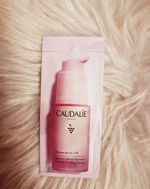 Caudalie Serum do twarzy, Resveratrol Lift