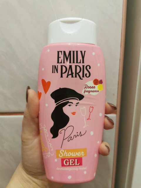 Denkowanie część druga :) Grudzień, kosmetyki w świątecznych opakowaniach lub w świątecznych kolorach: czerwonym, zielonym i złotym 