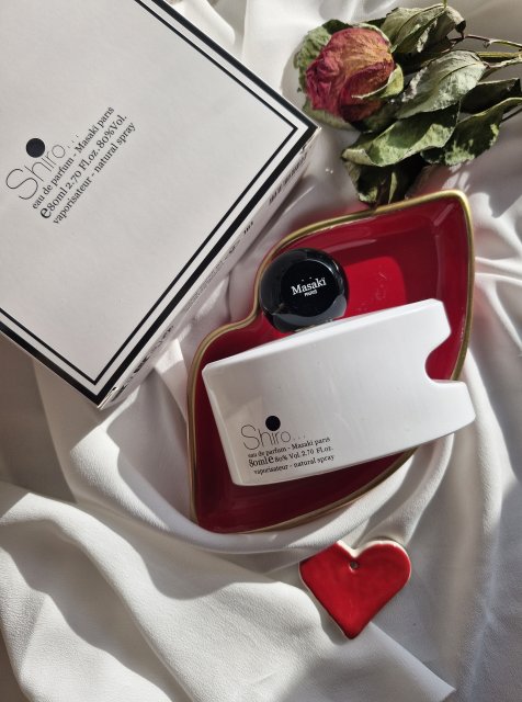 Masaki Matsushima Woda perfumowana, Shiro EDP