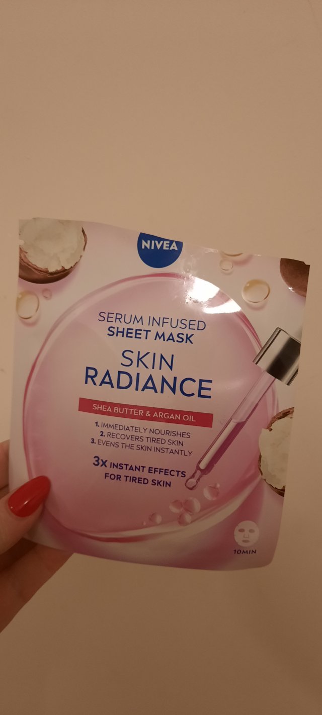 Denkowanie część druga :) Grudzień, kosmetyki w świątecznych opakowaniach lub w świątecznych kolorach: czerwonym, zielonym i złotym 