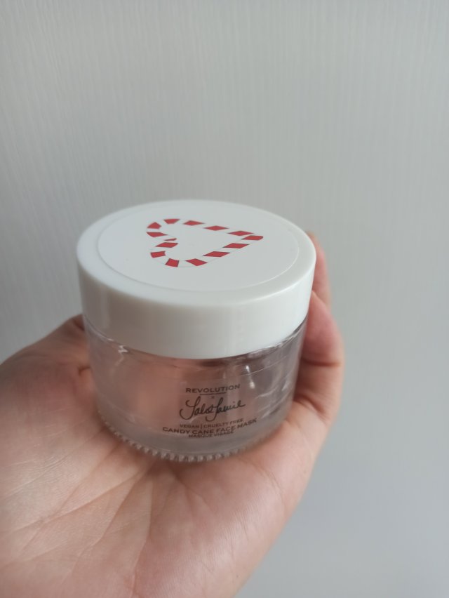 Denkowanie część druga :) Grudzień, kosmetyki w świątecznych opakowaniach lub w świątecznych kolorach: czerwonym, zielonym i złotym 