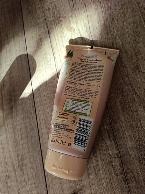 Isana Balsam do ciała, Lovely Coco