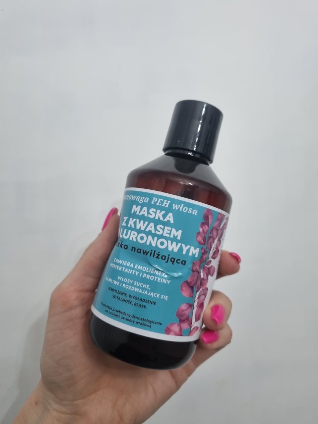 Denkowanie część druga :) Grudzień, kosmetyki w świątecznych opakowaniach lub w świątecznych kolorach: czerwonym, zielonym i złotym 