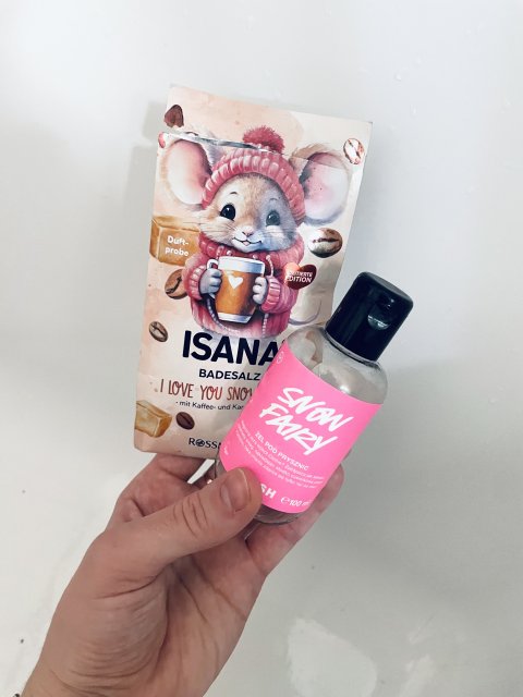 Denkowanie część druga :) Grudzień, kosmetyki w świątecznych opakowaniach lub w świątecznych kolorach: czerwonym, zielonym i złotym 