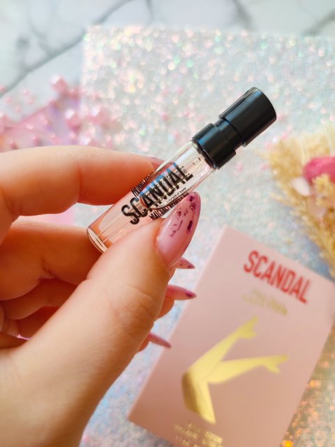 Próbka wody perfumowanej 