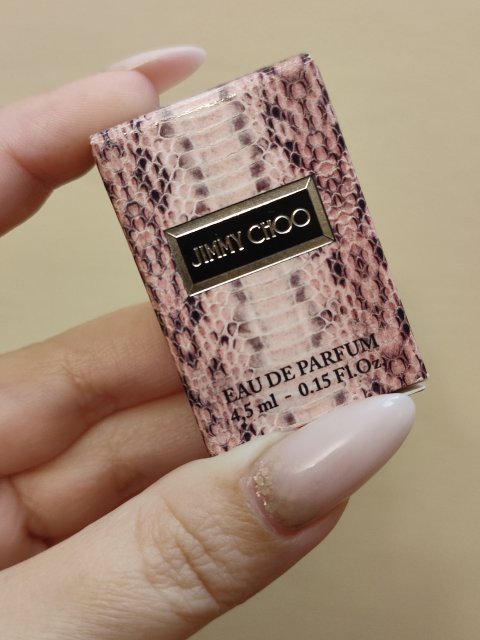 Denkowanie część druga :) Grudzień, kosmetyki w świątecznych opakowaniach lub w świątecznych kolorach: czerwonym, zielonym i złotym 