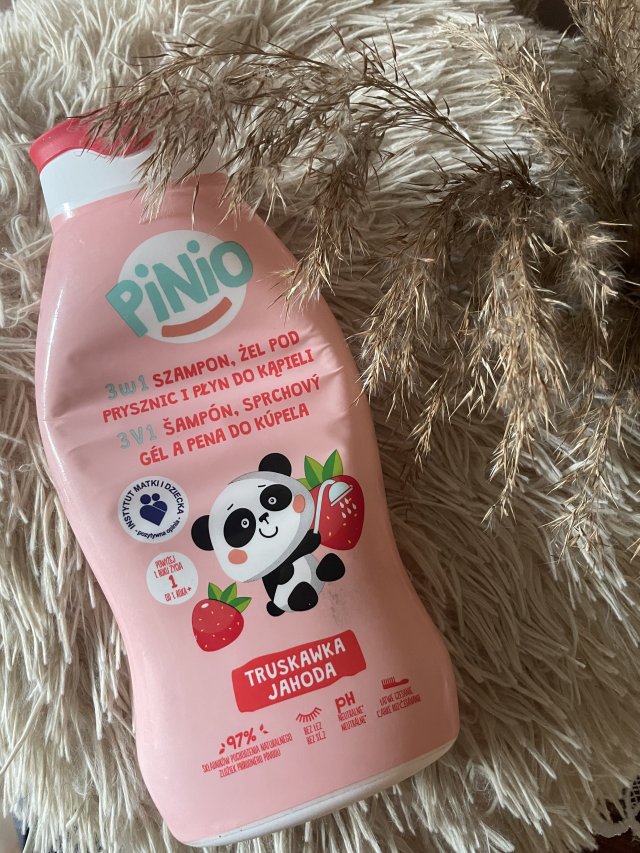 Pinio 3w1, Szampon, Żel pod prysznic, Płyn do kąpieli, Radosna Truskawka