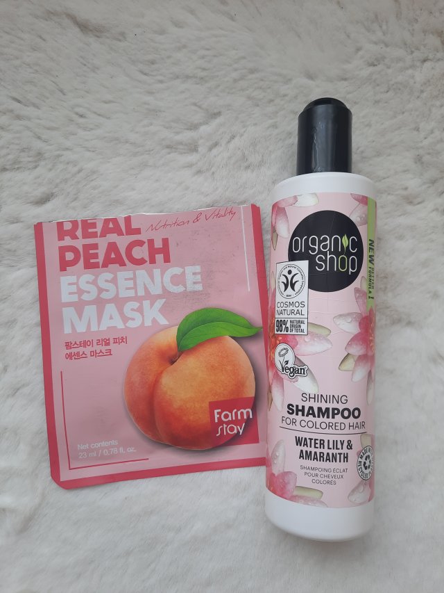 Denkowanie część druga :) Grudzień, kosmetyki w świątecznych opakowaniach lub w świątecznych kolorach: czerwonym, zielonym i złotym 