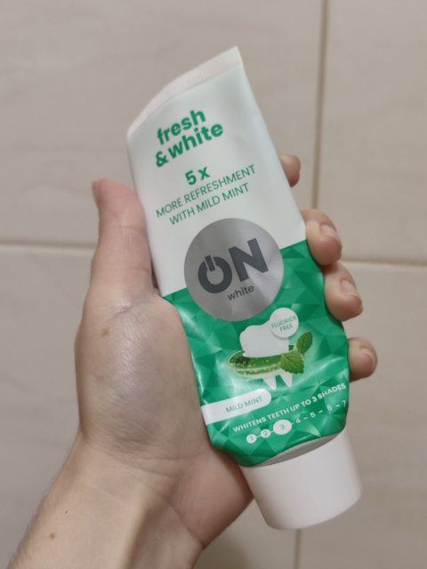 Denkowanie część druga :) Luty: Walentynkowy klimat, wszystkie odcienie czerwieni i różowego, a także z serduszkami, buziakami oraz motyw kwiatowy